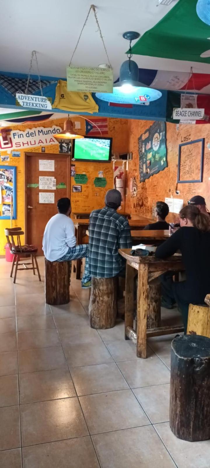 Hostel Cruz Del Sur Ushuaia Buitenkant foto